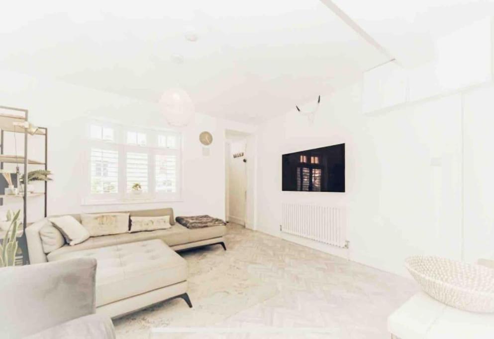 Terraced 3 Floors, 3 Bedrooms